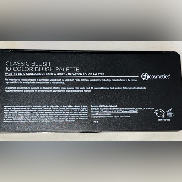 BH Cosmetics 10 Color Classic Blush Palette - Picture 3 of 3